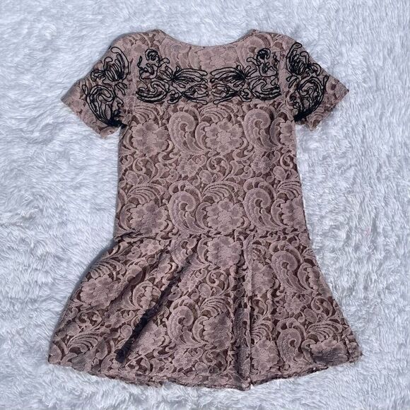 Free People Lace Dress Tunic Embroidered Ruffle Short Sleeve Tan Black Size XS - Picture 5 of 8